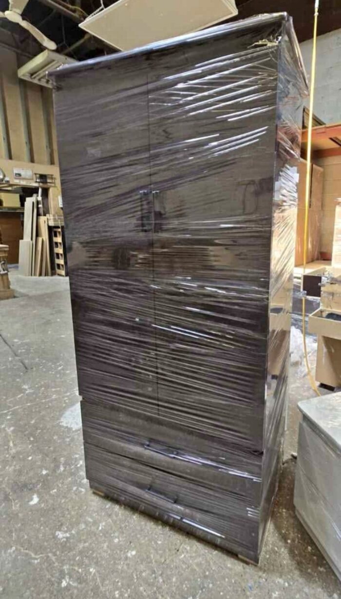 Wooden Assembled Wardrobe 100