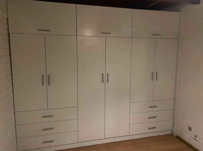 Wooden Assembled Wardrobe 129