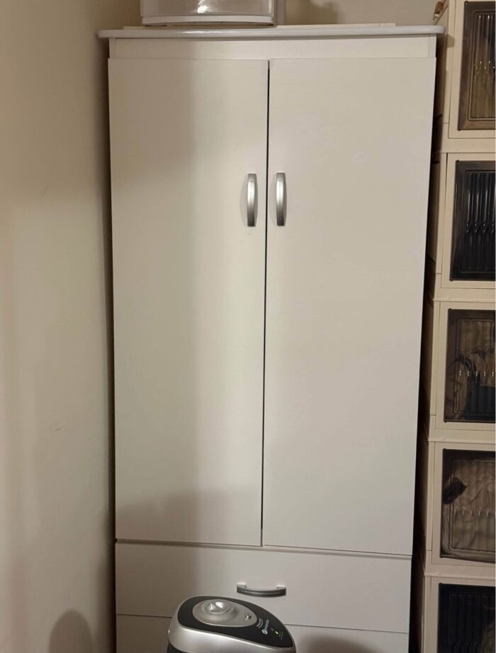 Wooden Assembled Wardrobe 139