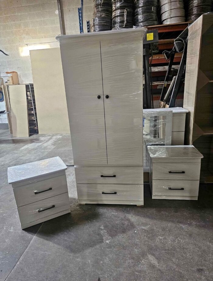 Wooden Assembled Wardrobe 189